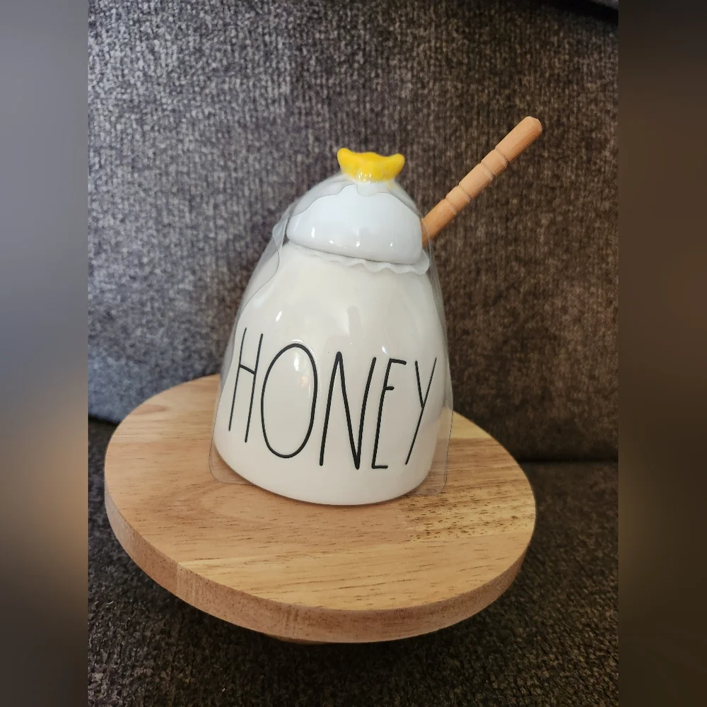 Rae Dunn Honey Pot With Honeycomb Dipper Stick New